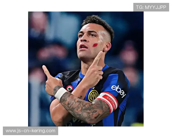 国米劳塔罗左脚停球后劲射为球队带来荣耀